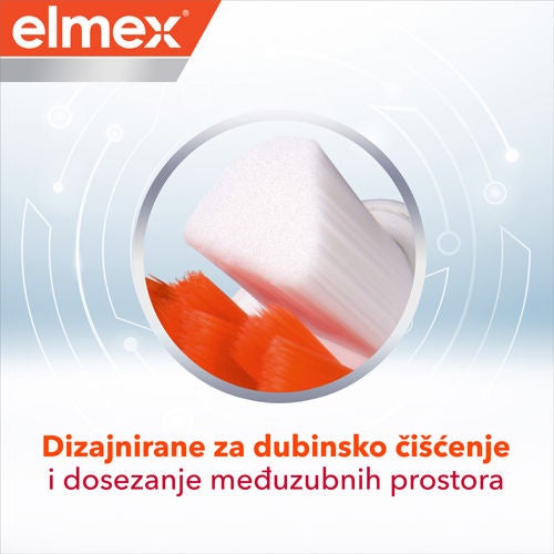 detailní záběr štětin zubního kartáčku.